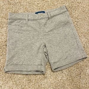 OLD NAVY: grey shorts